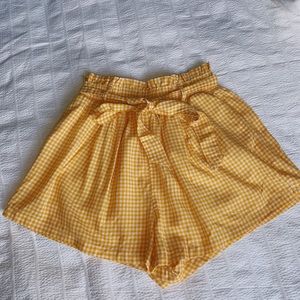 FOREVER 21 Gingham Tie Shorts